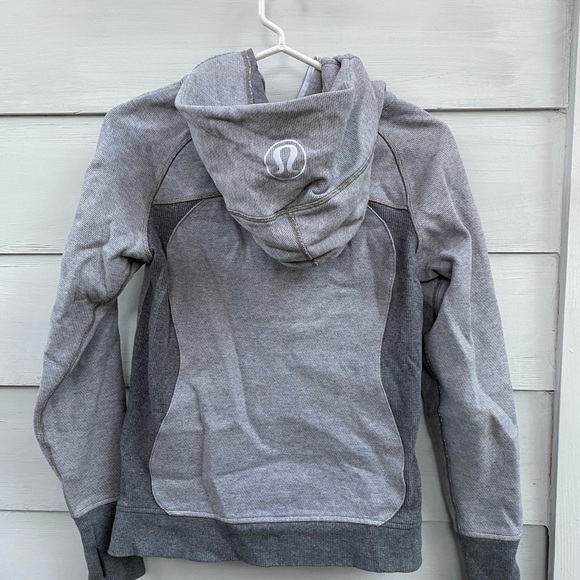 Lululemon Scuba Hoodie - Picture 3 of 5
